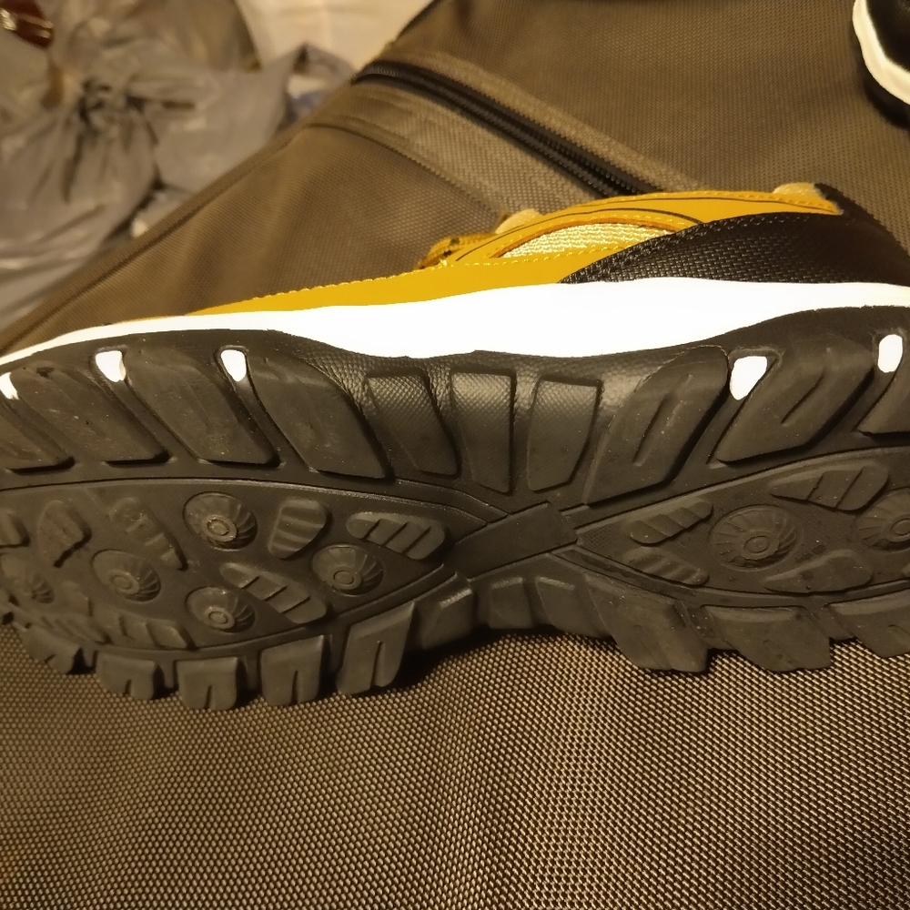 Shos - Picture 5 of 5